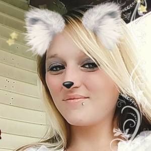 Meet your Posher, Natasha